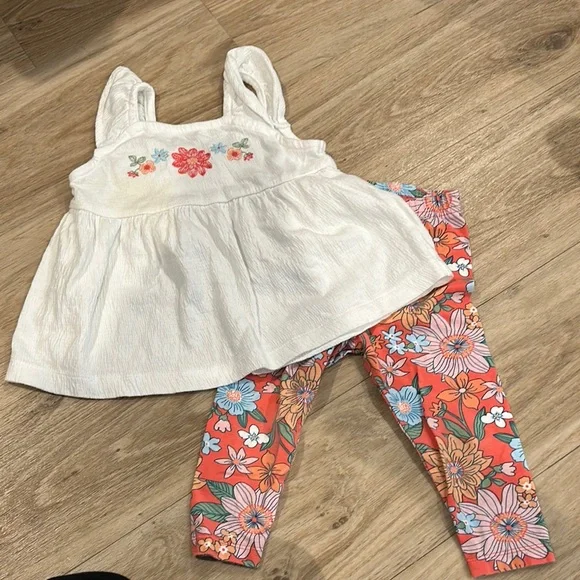 Floral Embroidered Top and Floral Leggings Set - Picture 1 of 6